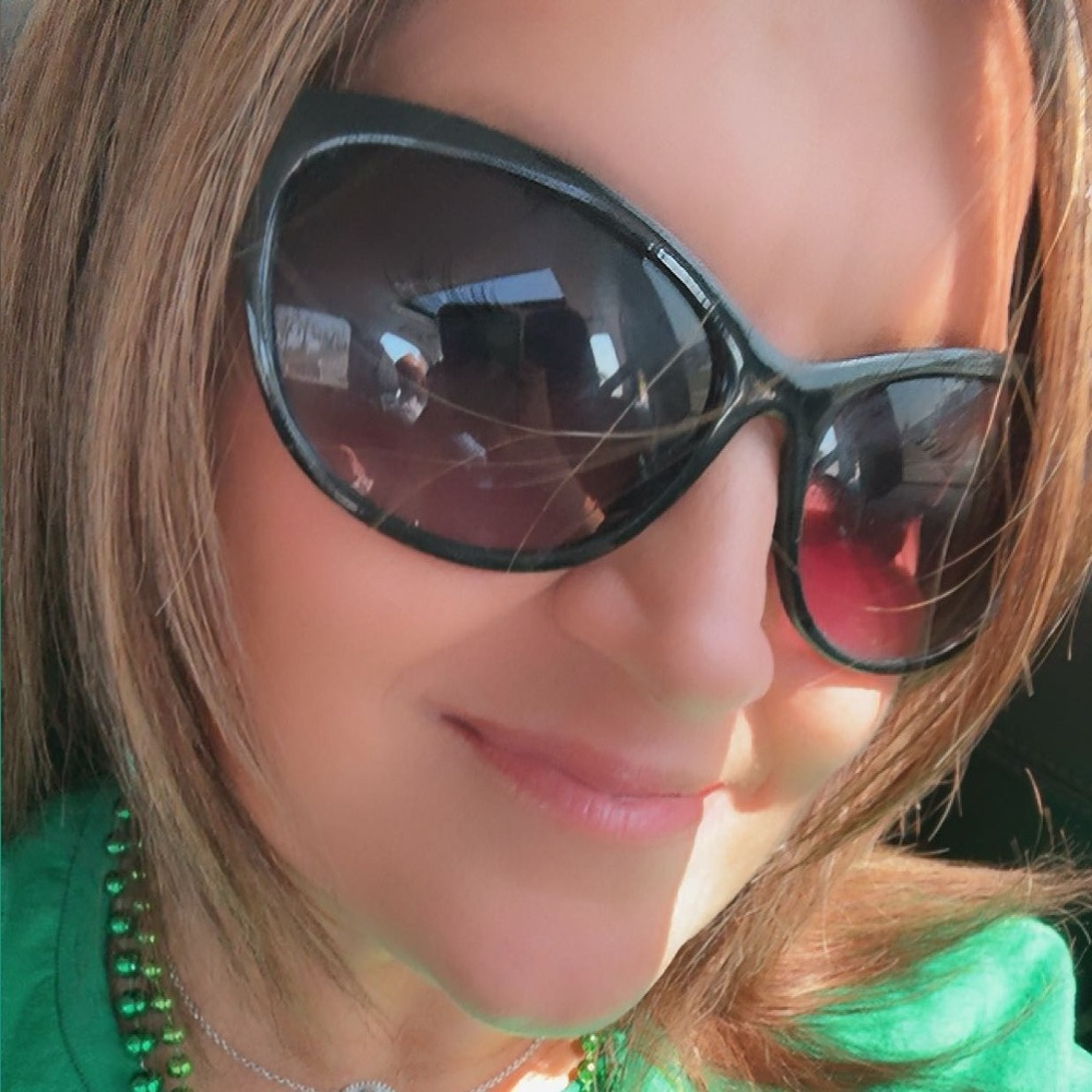 Meet your Posher, Sandra